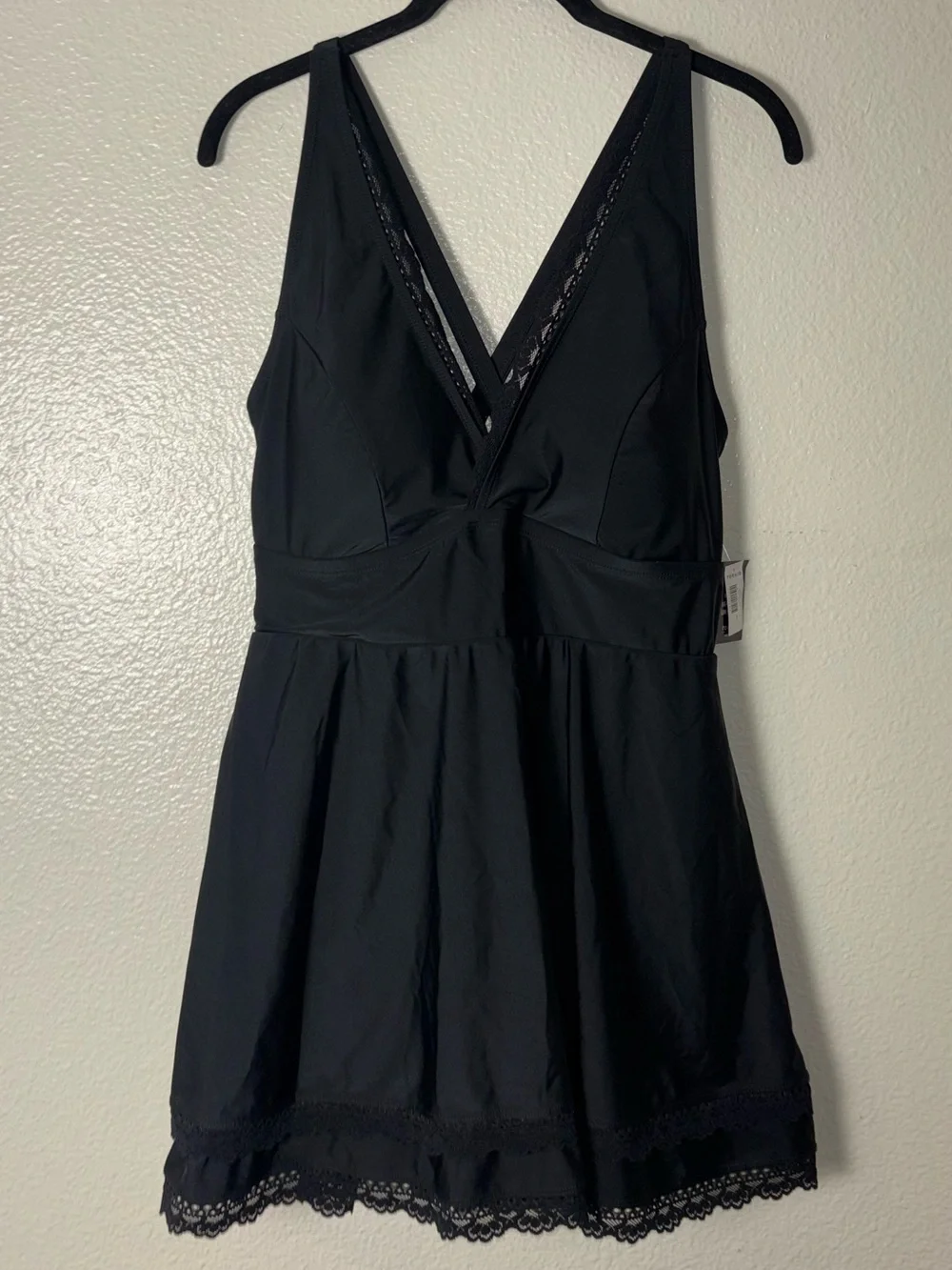 NWT TORRID Wireless Black Swim Dress with Brief woman's size 1X Deep v- neckline - Picture 7 of 16
